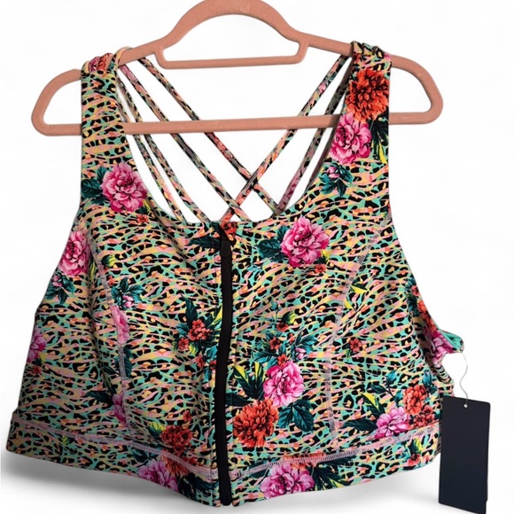 torrid Other - Torrid 4X NWT Floral Leopard Sports Bra Plus Size Zip Front